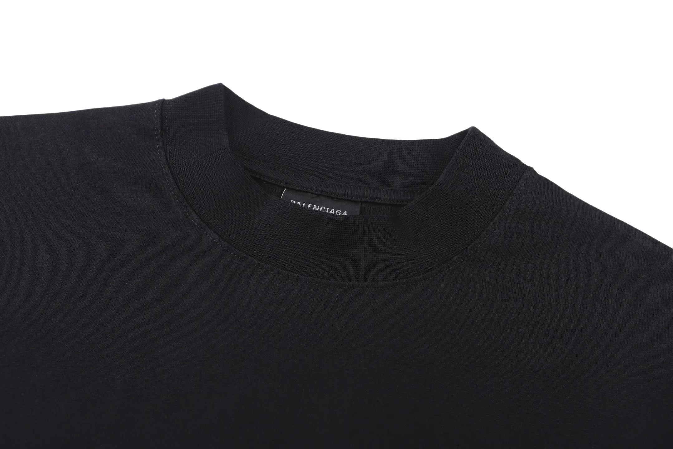 BLCG Classic （Black） 5,600 ， 32 ， 300 1*1 ， ， ， 。 ， ， ； ， 。 ， ， Wear-Resistant 。 ， ， ， ， 。 ， ， ， Same Style ， ， ， ， Same Style。 Size:S-M-L-XL